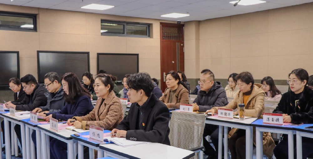 党委书记刘莹到lm体育APP官方版下载送任干部并开展新学期工作调研